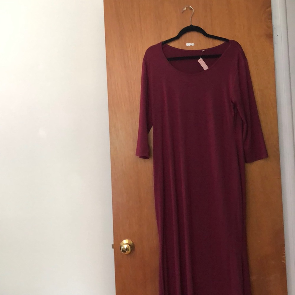 Maroon maternity dress! With tags!